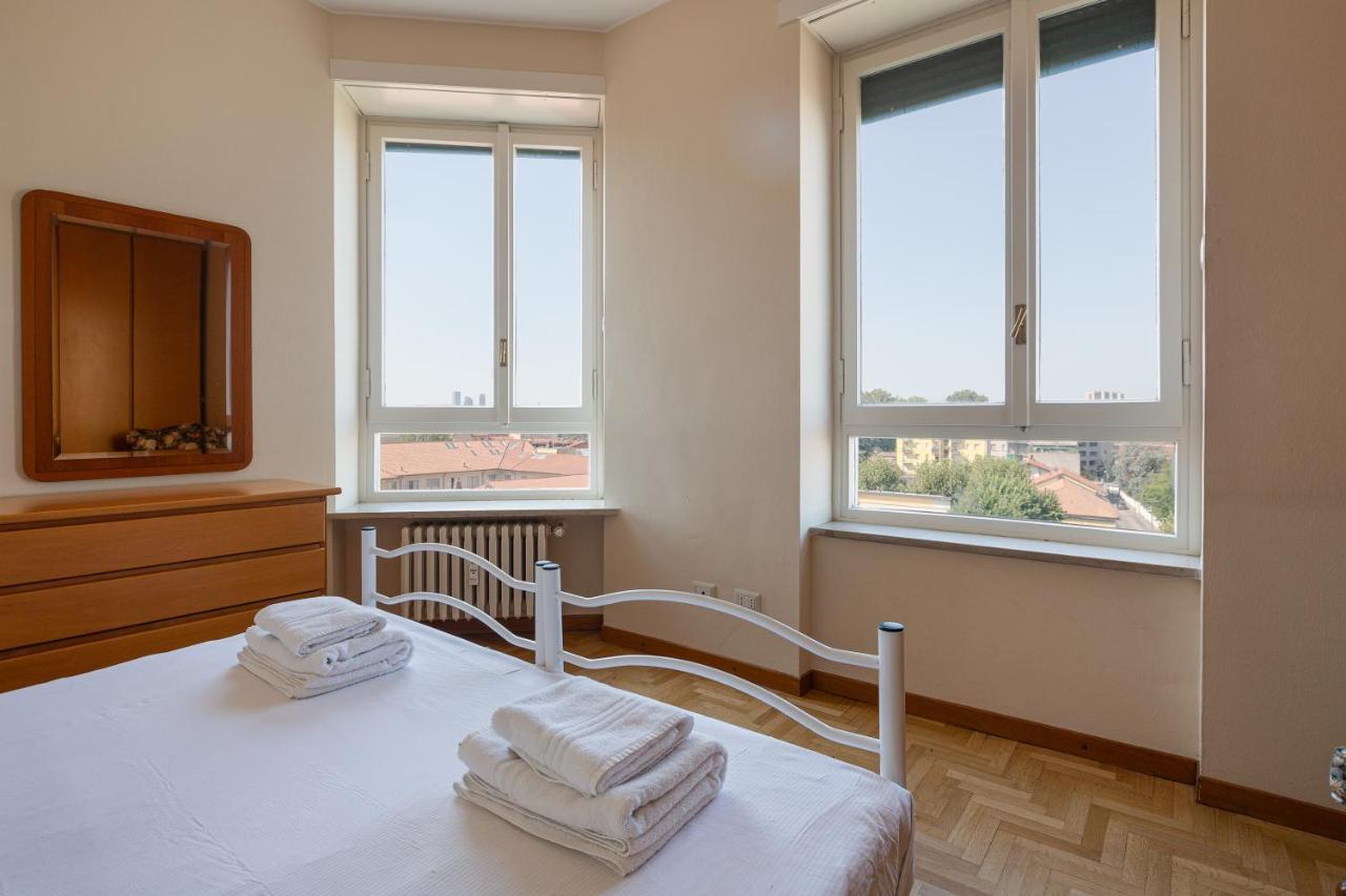 Milano - Roomy Apartment 300 M From M3 Affori Fn! Kültér fotó