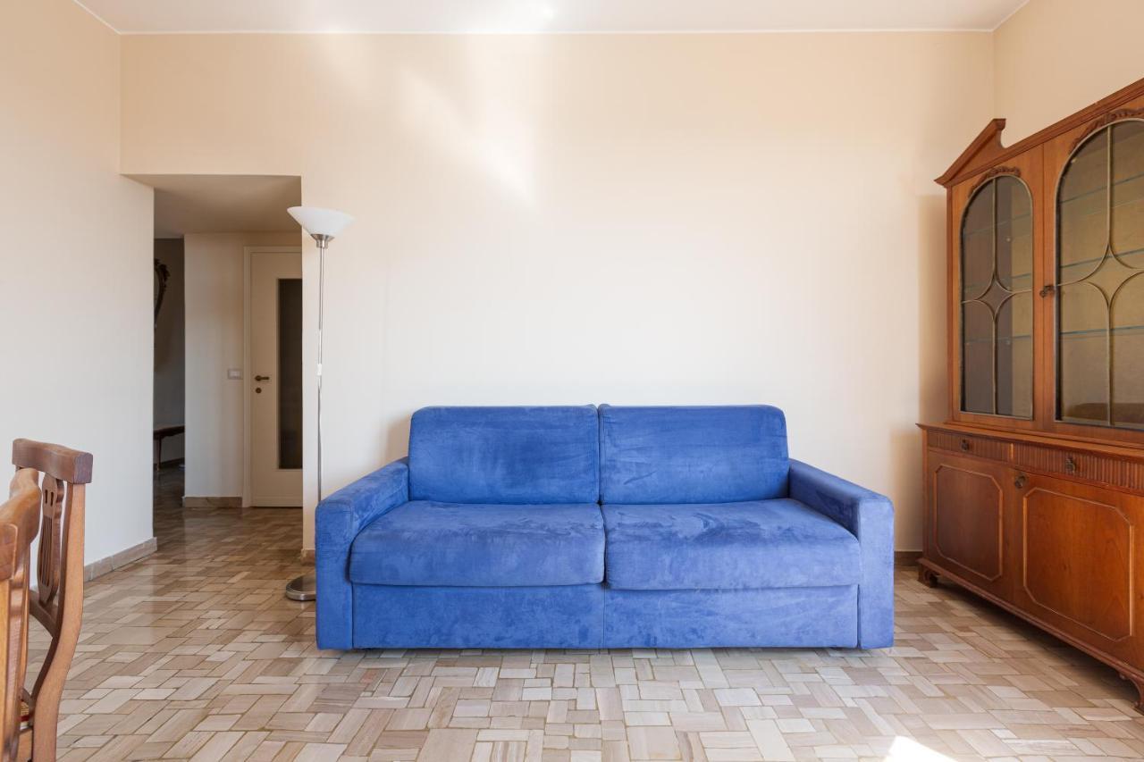 Milano - Roomy Apartment 300 M From M3 Affori Fn! Kültér fotó