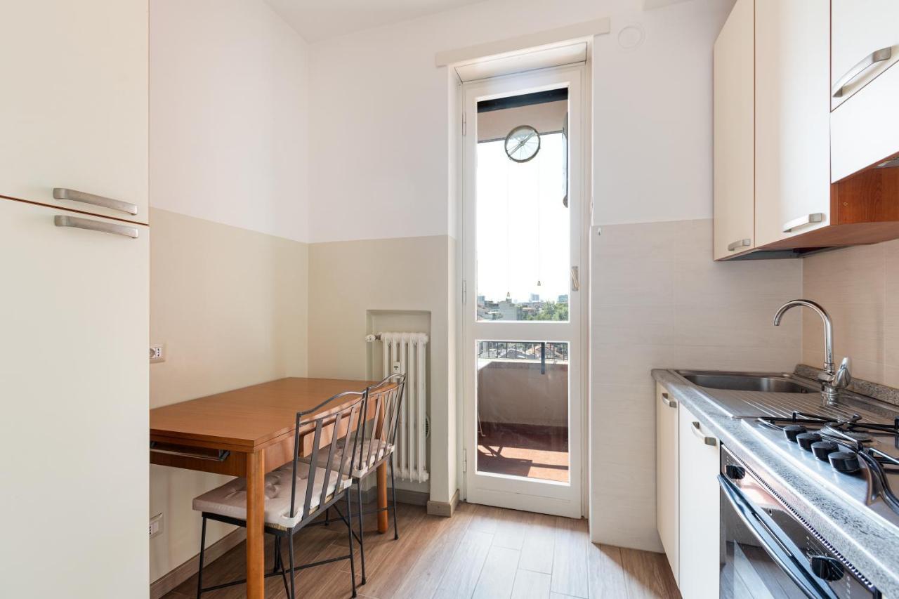 Milano - Roomy Apartment 300 M From M3 Affori Fn! Kültér fotó